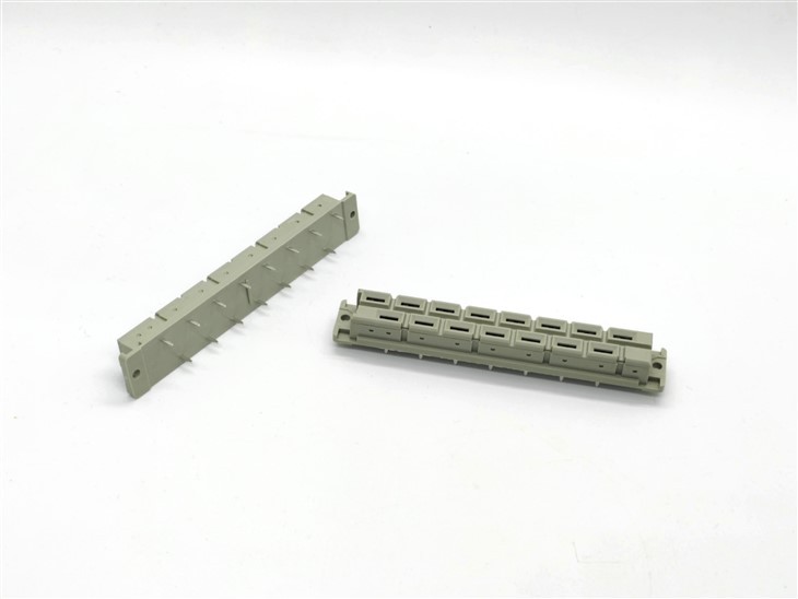 DIN41612 Dikey Kadın H15 Tip Konektörleri